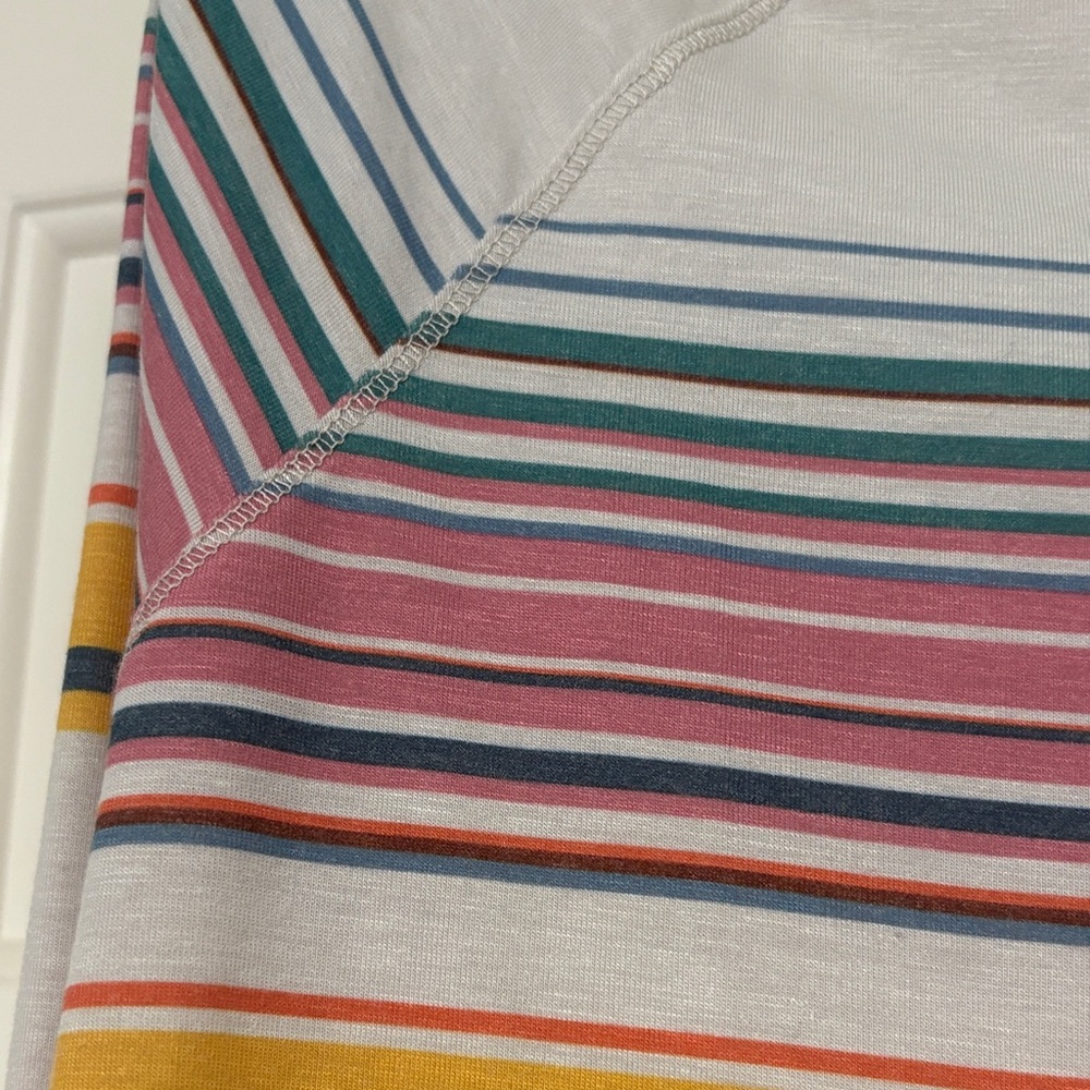 NWT L.L. Bean Women's SunSmart UPF50 Striped Everyday Crewneck Shirt SIZE LARGE - Picture 5 of 10